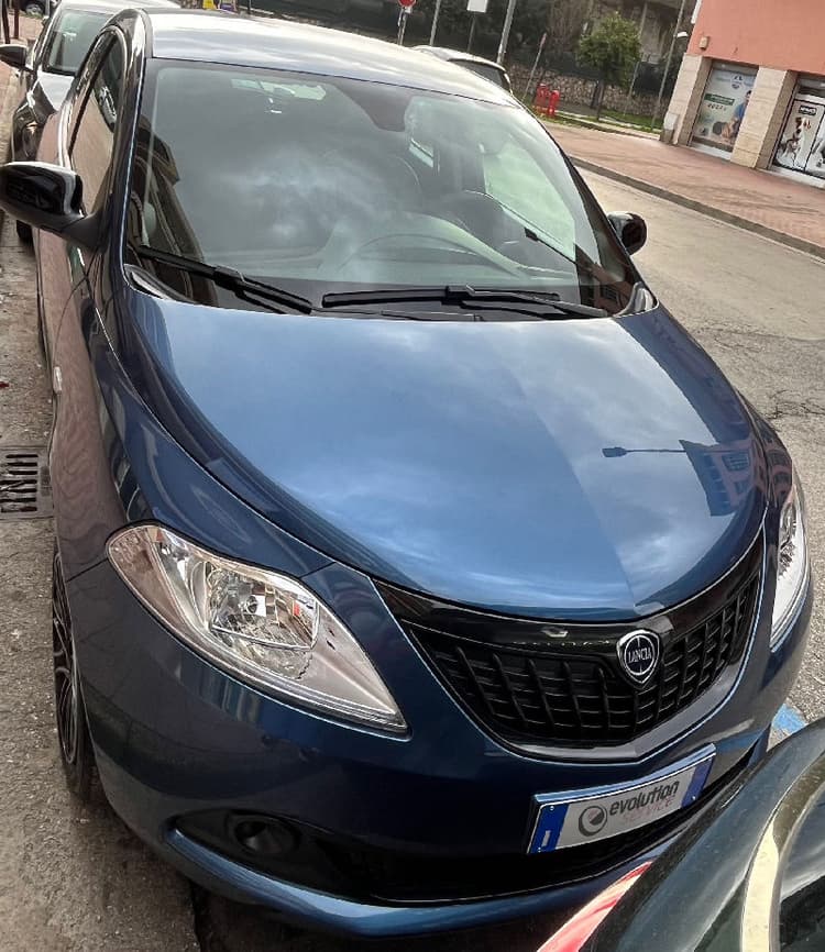 Lancia Ypsilon