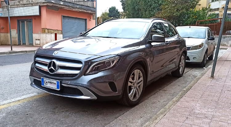 Mercedes GLA